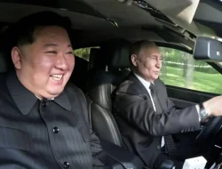 Putin Semobil dengan Trump, Tumben Naik Mobil Presiden Lain