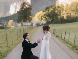 Cincin Syifa Hadju saat Dilamar El Rumi, Elegan dengan Berlian Mewah