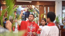 Minggu Palma Paroki Arnoldus Janssen Sorong